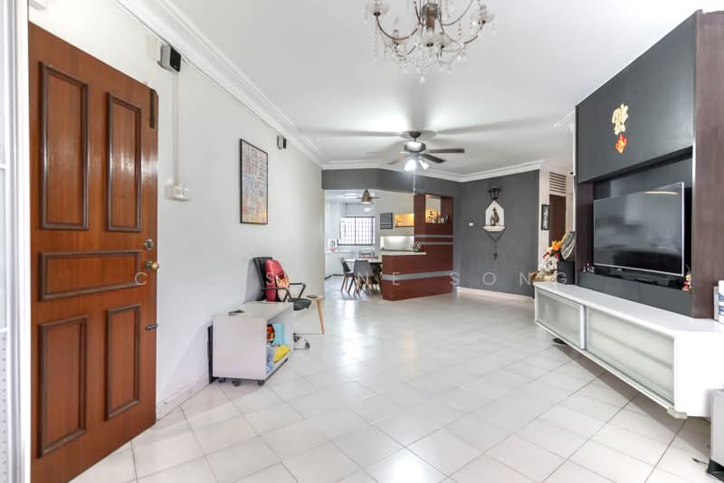 450 Jurong West Street 42, 450 Jurong West Street 42, 3 Bedrooms, 1,152 sqft, HDB Flat For Sale, by Christine Song, 60065834 - Living Room - PropertyGuru.com.sg