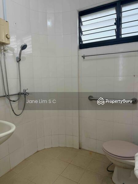 Common Bathroom