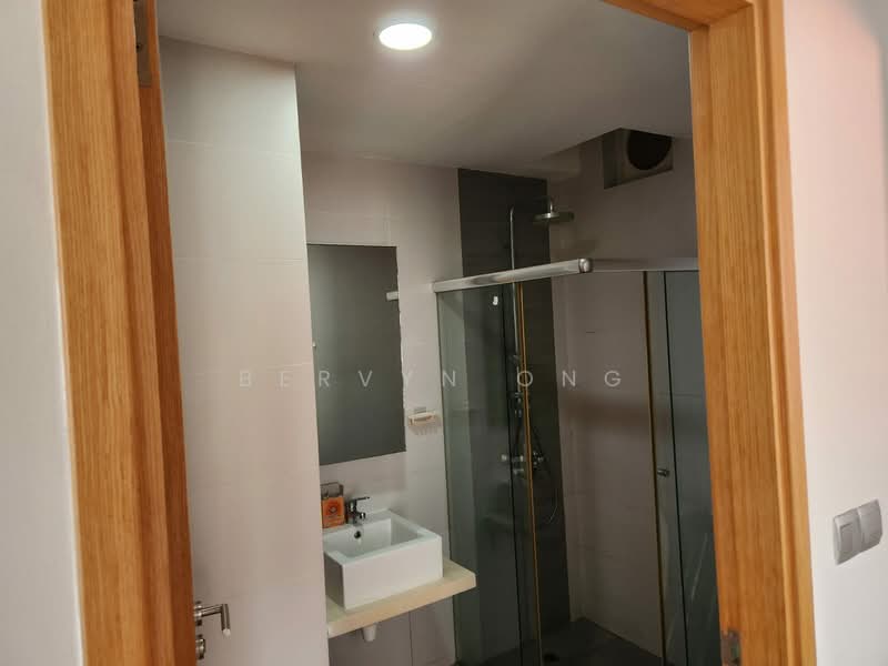 La Brisa, 50 Lorong 28 Geylang, 2 Bedrooms, 560 sqft, Condominium For Rent, by Bervyn Ong, 60066068 - Bathroom - PropertyGuru.com.sg