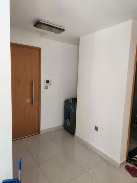 La Brisa, 50 Lorong 28 Geylang, 2 Bedrooms, 560 sqft, Condominium For Rent, by Bervyn Ong, 60066068 - Entrance - PropertyGuru.com.sg