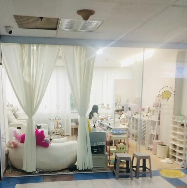 Bukit Timah Shopping Centre, 170 Upper Bukit Timah Road, 420 sqft, Mall Shop For Sale, by Emily Goh, 60066099 - CommercialGuru.com.sg