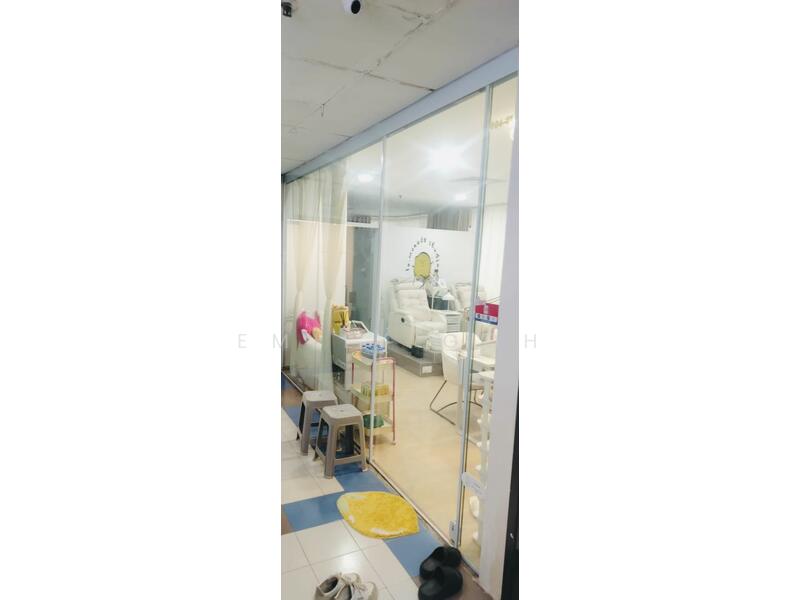 Bukit Timah Shopping Centre, 170 Upper Bukit Timah Road, 420 sqft, Mall Shop For Sale, by Emily Goh, 60066099 - CommercialGuru.com.sg