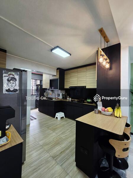 For Sale - 437 Hougang Avenue 8