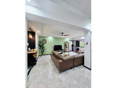 For Sale - 437 Hougang Avenue 8