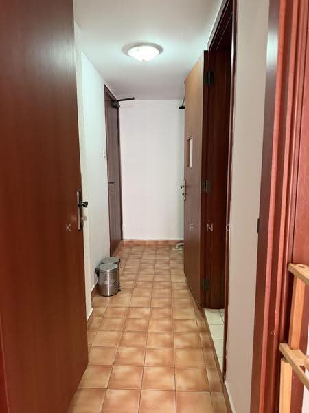 The Mayfair, 5 Jurong East Street 32, Boon Lay / Jurong / Tuas, 2 Bedrooms, 893 sqft, Condominium For Sale, by Kevin Teng, 60066222 - Yard - PropertyGuru.com.sg