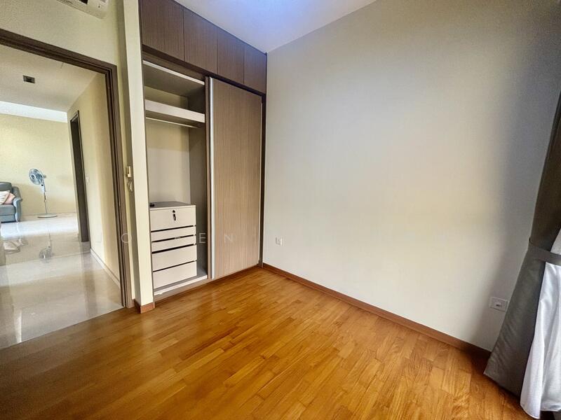 Seaside Residences Apartment For Sale at S$ 2,400,000 | PropertyGuru Singapore - Common bedroom 
