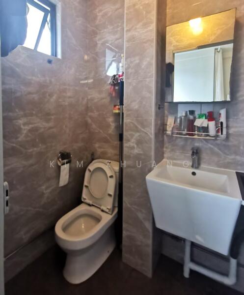 824 Jurong West Street 81, 824 Jurong West Street 81, Room Rental, 150 sqft, HDB Flat For Rent, by Kim Zhuang, 60066264 - Bathroom - PropertyGuru.com.sg