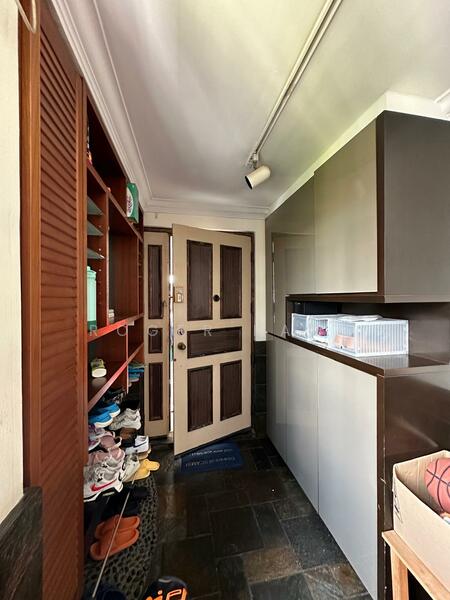 369 Tampines Street 34, 369 Tampines Street 34, 3 Bedrooms, 1,302 sqft, HDB Flat For Rent, by Roger Kang, 60066490 - Entrance - PropertyGuru.com.sg