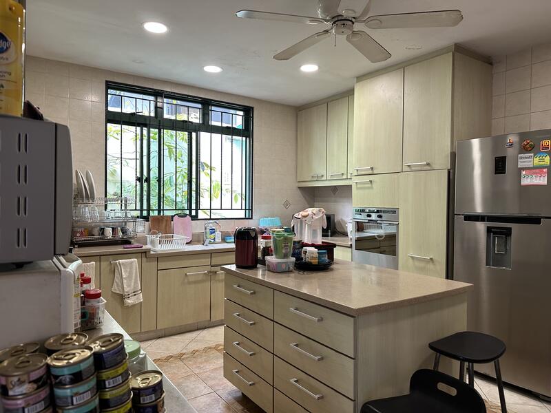 Dry Kitchen