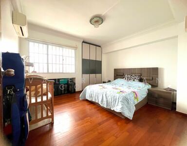 For Sale - 335 Tampines Street 32