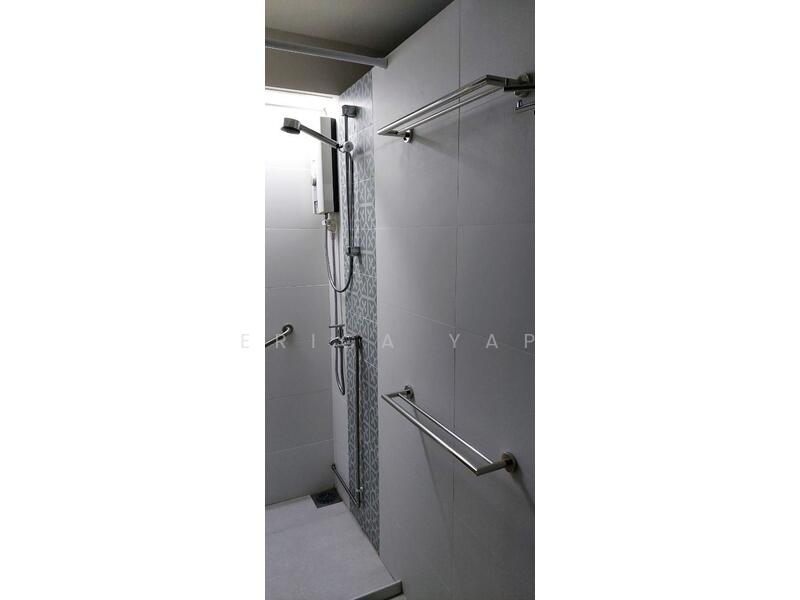 135 Pasir Ris Street 11, 135 Pasir Ris Street 11, Room Rental, 100 sqft, HDB Flat For Rent, by Erica Yap, 60067150 - Bathroom - PropertyGuru.com.sg