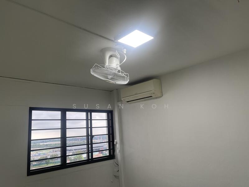 211 Boon Lay Place, 211 Boon Lay Place, 2 Bedrooms, 796 sqft, HDB Flat For Rent, by Susan Koh, 60067235 - PropertyGuru.com.sg