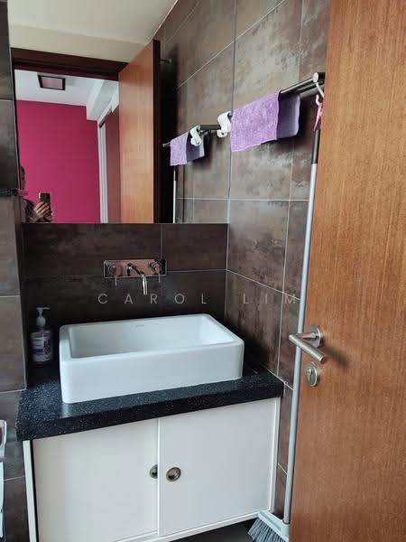 Lynnsville 331, Pasir Panjang Road, Buona Vista / West Coast / Clementi New Town, Room Rental, 110 sqft, Terraced House For Rent, by Carol Lim, 60067255 - Bathroom - PropertyGuru.com.sg