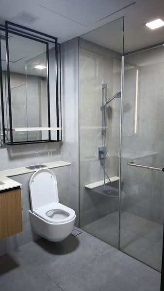 JadeScape Condominium For Sale at S$ 1,798,888 | PropertyGuru Singapore - Master Bathroom