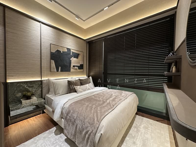 The Robertson Opus Condominium For Sale at S$ 3,180,000 | PropertyGuru Singapore - Master Bedroom