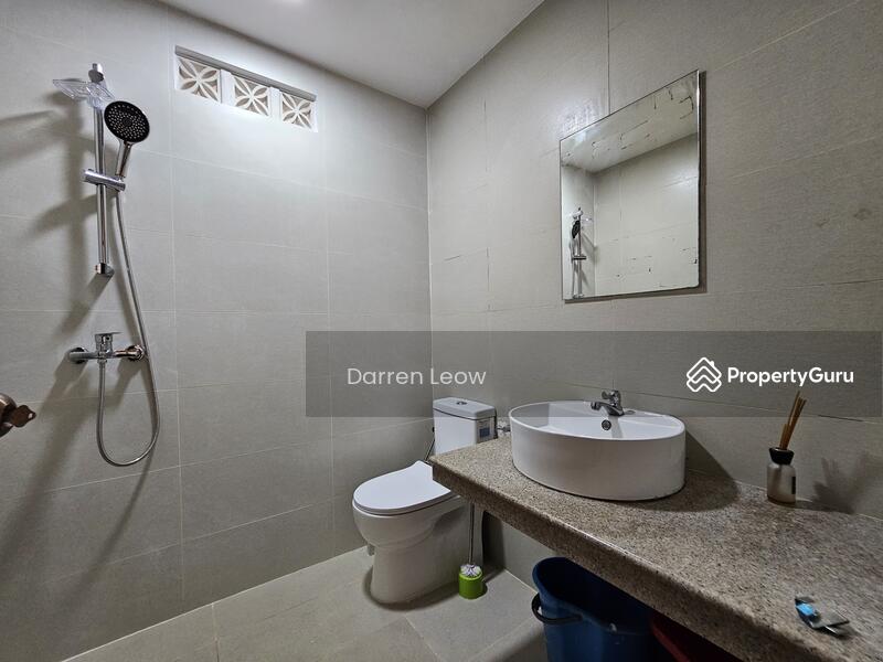 Room 3 Bathroom 