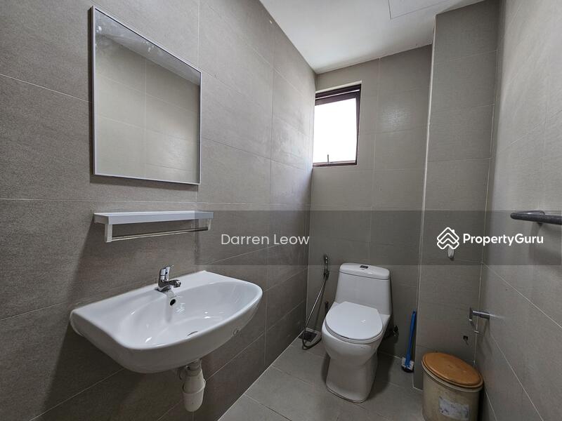 Room 2 Bathroom 
