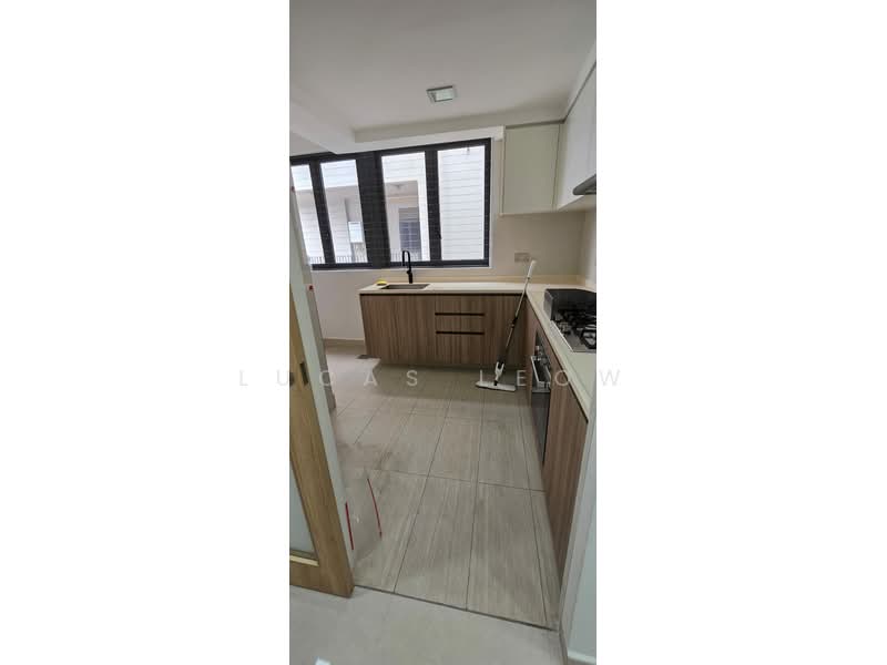 Hundred Palms Residences, 268 Yio Chu Kang Road, 3 Bedrooms, 915 sqft, Executive Condominium For Rent, by Lucas Leow, 60067929 - Kitchen - PropertyGuru.com.sg