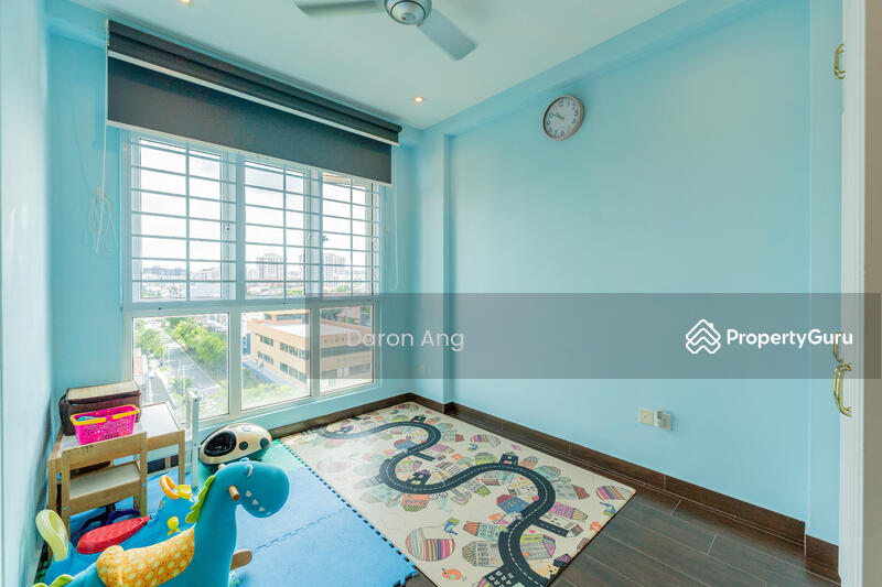 Spacious Common Room - #PropertyPartners