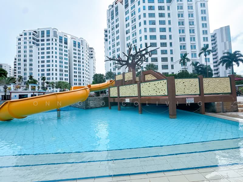 Northoaks, 20 Woodlands Cresent, Room Rental, 200 sqft, Condominium For Rent, by David, 60068311 - PropertyGuru.com.sg