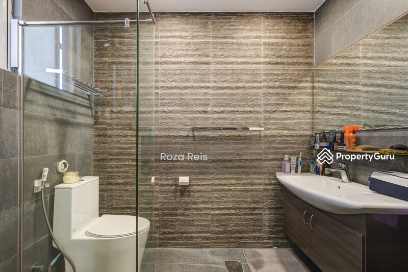 Master Ensuite Bath