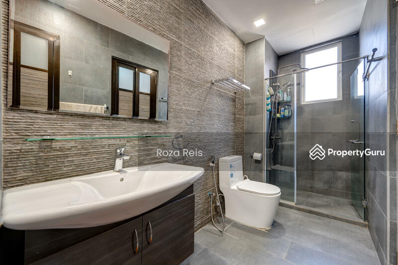 Jack & Jill Bath