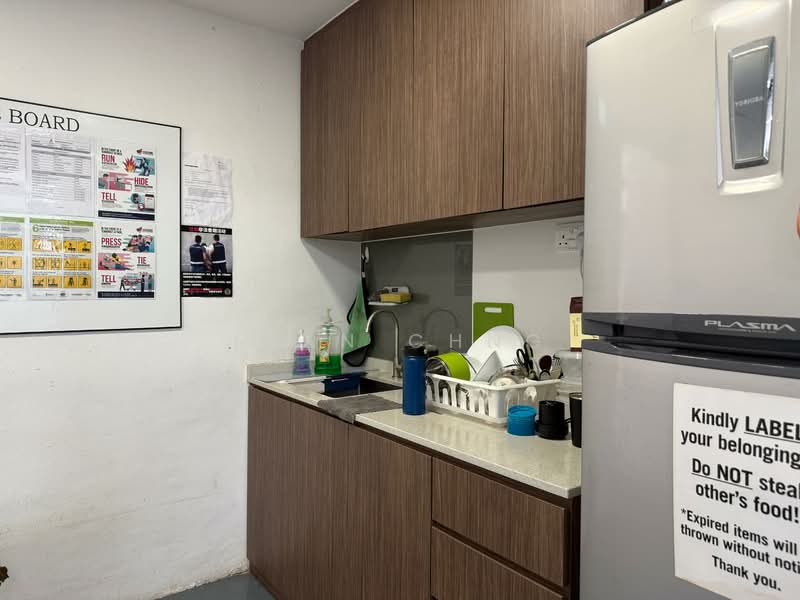 Intrepid Warehouse Complex, Ubi Avenue 4, 9,397 sqft, Light Industrial (B1) For Sale, by Ivan Chng, 60068383 - Kitchen - CommercialGuru.com.sg