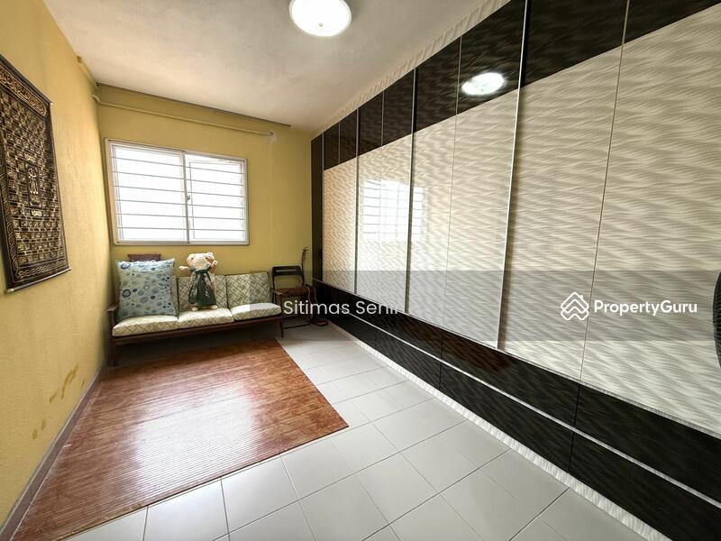 For Rent - 825 Yishun Street 81