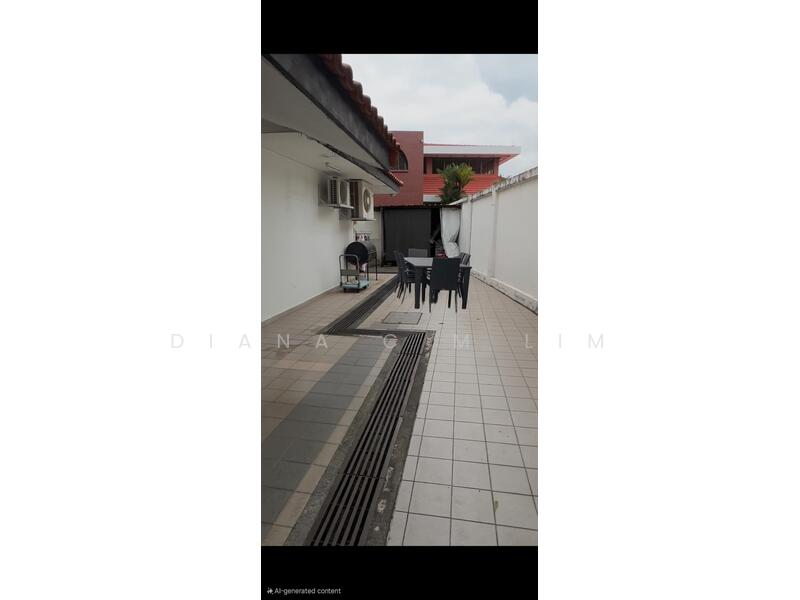 Service porch