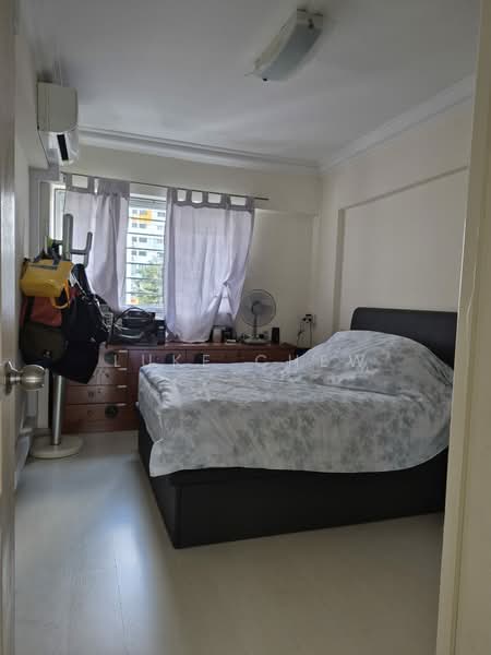 211 Bukit Batok Street 21, 211 Bukit Batok Street 21, 3 Bedrooms, 1,119 sqft, HDB Flat For Sale, by Luke Chew, 60068574 - Bedroom - PropertyGuru.com.sg