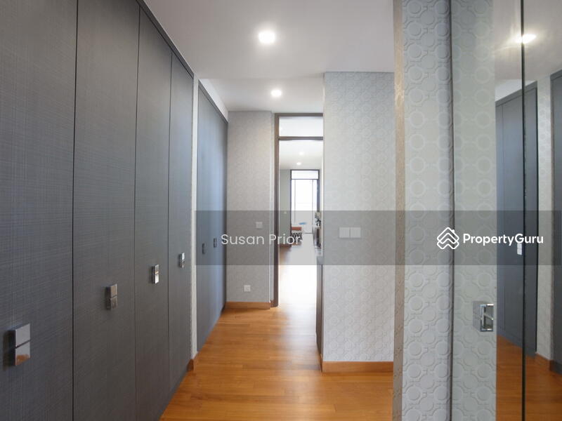 For Sale - Toh Drive - Designer Decor 5+1 Semi / Lap Pool