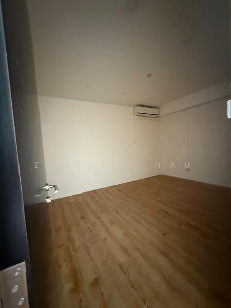 Apex @ Henderson, 201 Henderson Road Singapore, 3,165 sqft, Light Industrial (B1) For Sale, by Eric Teo Hau Han, 60068616 - CommercialGuru.com.sg