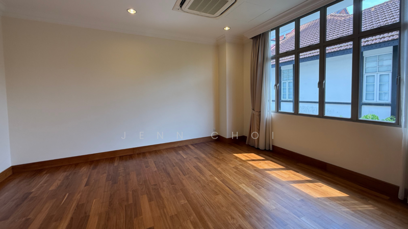 BR 4 - Villas Holland