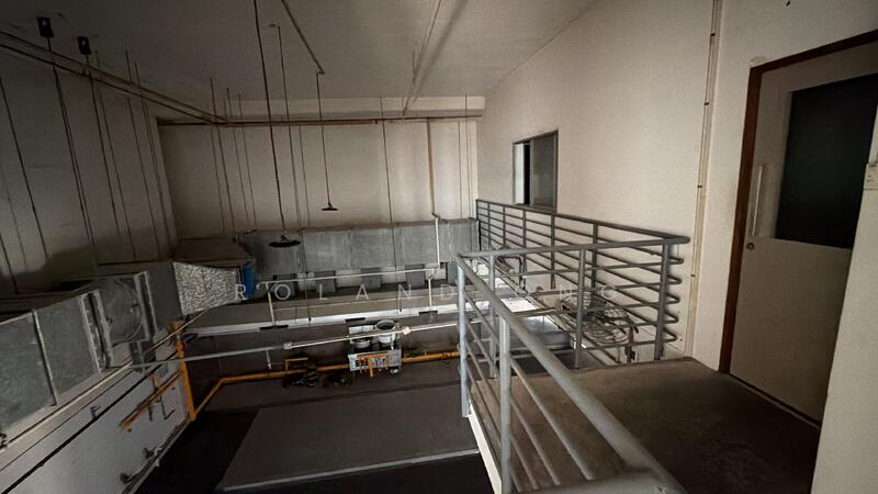 Food XChange @ Admiralty, 8A Admiralty Street, 3,800 sqft, Factory / Workshop (B2) For Rent, by Roland Ong, 60068966 - Corridor - CommercialGuru.com.sg