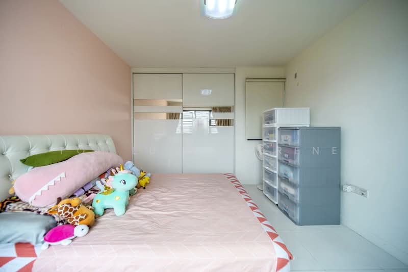 266A Punggol Way HDB Flat For Sale at S$ 880,000 | PropertyGuru Singapore - Master Bedroom