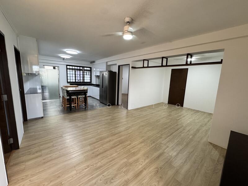 566 Hougang Street 51, 566 Hougang Street 51, 3 Bedrooms, 1,151 sqft, HDB Flat For Rent, by DESMOND TOO, 60069348 - Living Room - PropertyGuru.com.sg