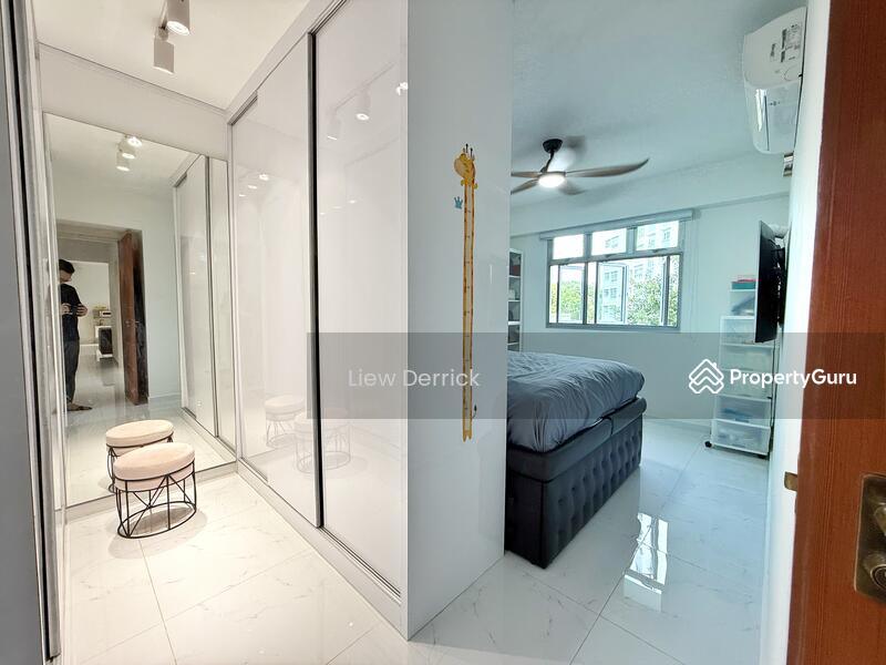 Walk-in Wardrobe