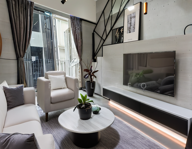 For Sale - Cheap freehold 3bed 2bath MRT shopping mall