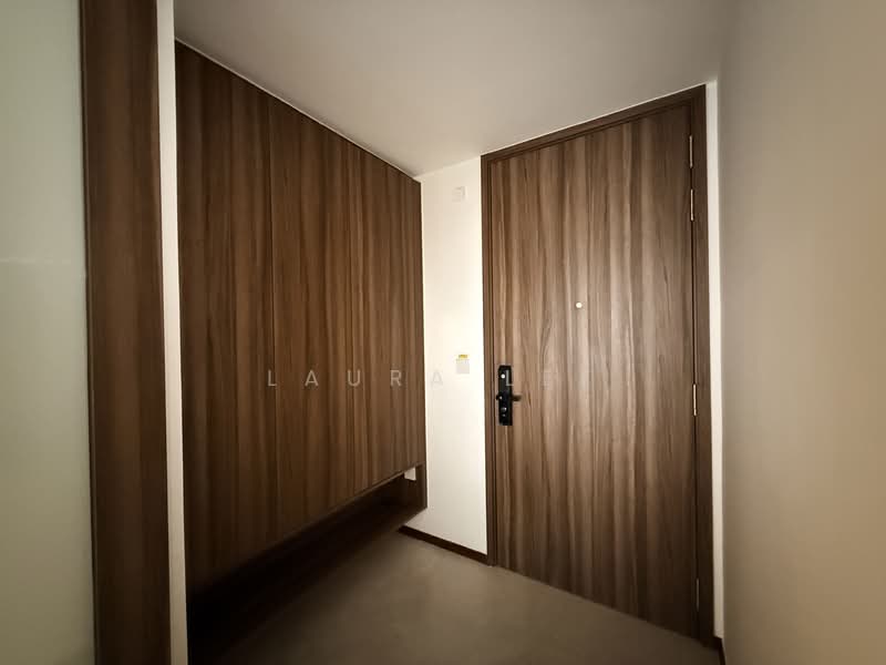 Lentor Modern, 7 Lentor Central, 3 Bedrooms, 1,109 sqft, Condominium For Sale, by Laura Lee, 60069497 - Entrance foyer - PropertyGuru.com.sg