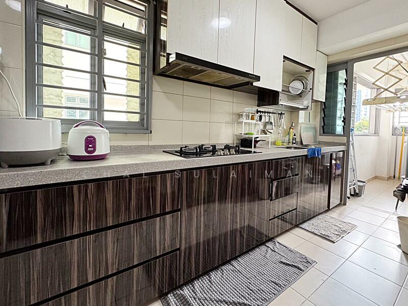 271B Punggol Walk, 271B Punggol Walk, 3 Bedrooms, 1,248 sqft, HDB Flat For Sale, by Chal Sulaiman, 60069506 - Kitchen - PropertyGuru.com.sg