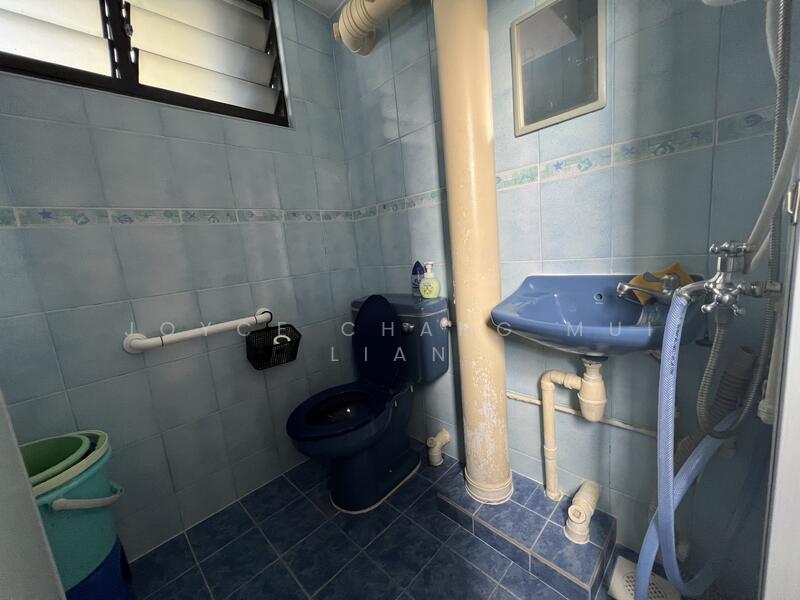 411 Commonwealth Avenue West, 411 Commonwealth Avenue West, Room Rental, 180 sqft, HDB Flat For Rent, by Joyce Chang Mui Lian, 60069538 - PropertyGuru.com.sg