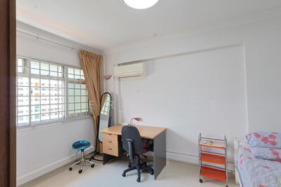 For Rent - 858 Jurong West Street 81