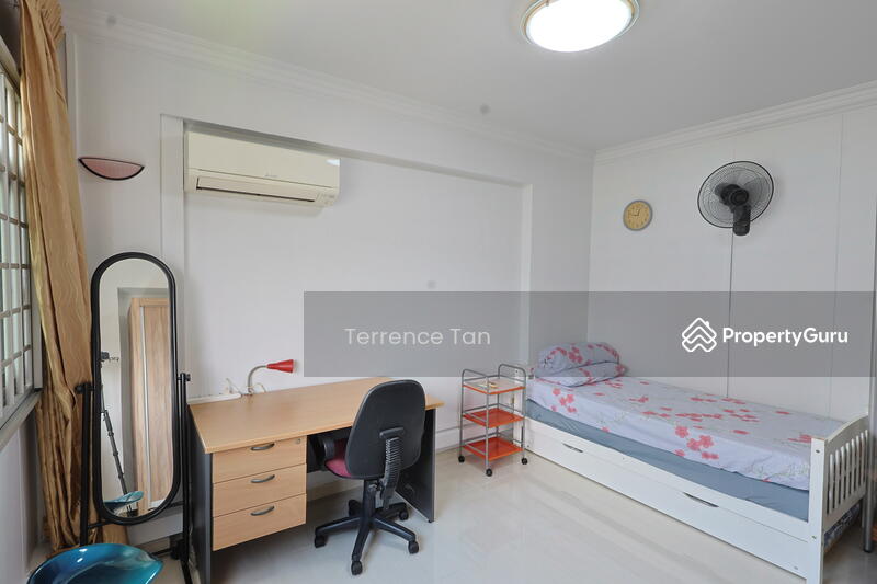 For Rent - 858 Jurong West Street 81