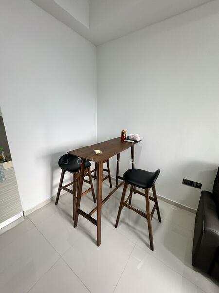 For Sale - Hills TwoOne