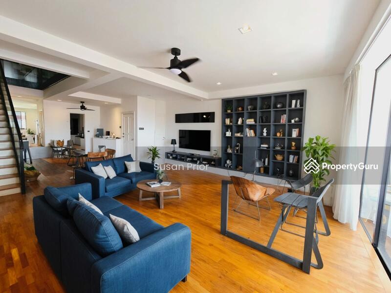 For Sale - Amazing Location Walkup