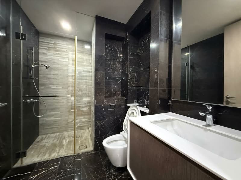 J Gateway, , 1 Bedroom, 495 sqft, Condominium For Sale, by Denise Phua, 60070150 - Bathroom - PropertyGuru.com.sg