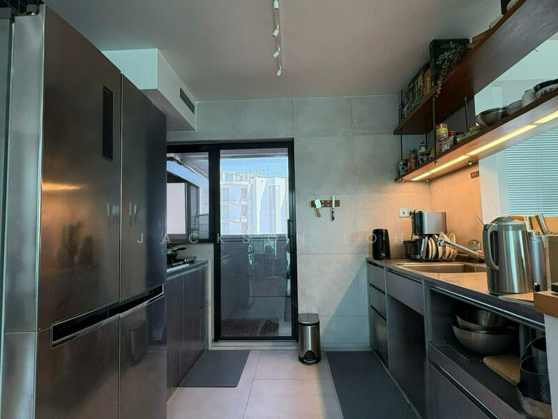 Mackenzie Regency, 19 Mackenzie Road, 3 Bedrooms, 1,087 sqft, Condominium For Sale, by Jackson Loh, 60070645 - Kitchen - PropertyGuru.com.sg