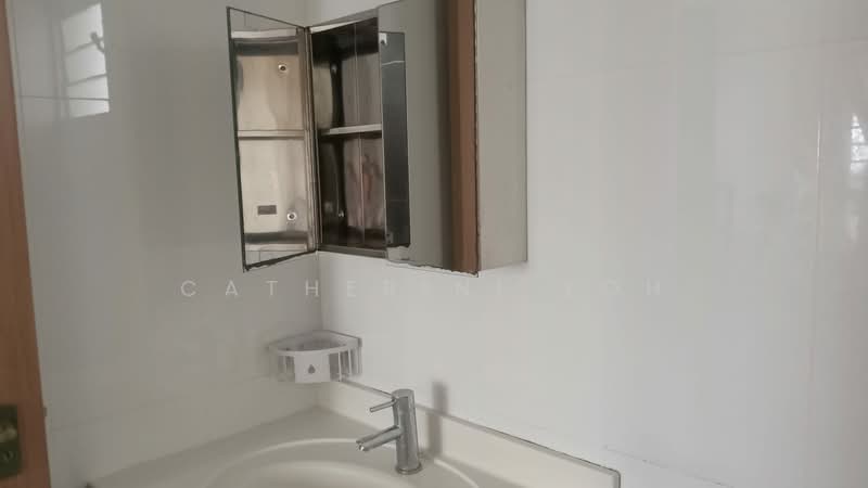 40A Margaret Drive, 40A Margaret Drive, Room Rental, 150 sqft, HDB Flat For Rent, by Catherine Loh, 60070700 - Bathroom - PropertyGuru.com.sg