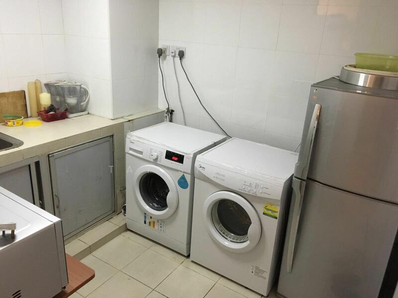 People's Park Complex, 1 Park Road, Room Rental, 130 sqft, Apartment For Rent, by Tay Shaoqi, 60070910 - Kitchen - PropertyGuru.com.sg