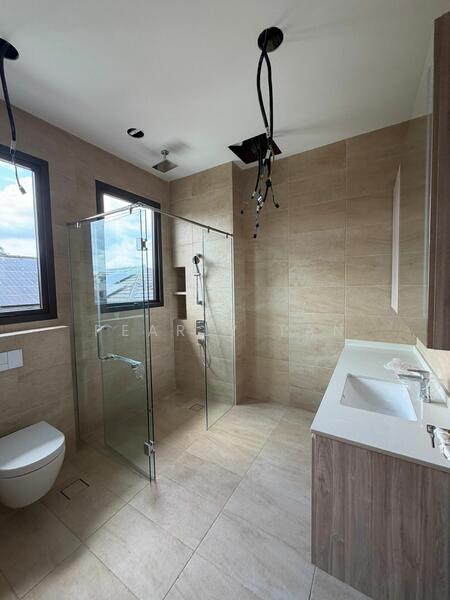 Fernhill Road Semi-Detached House For Sale at S$ 20,000,000 | PropertyGuru Singapore - Bathroom